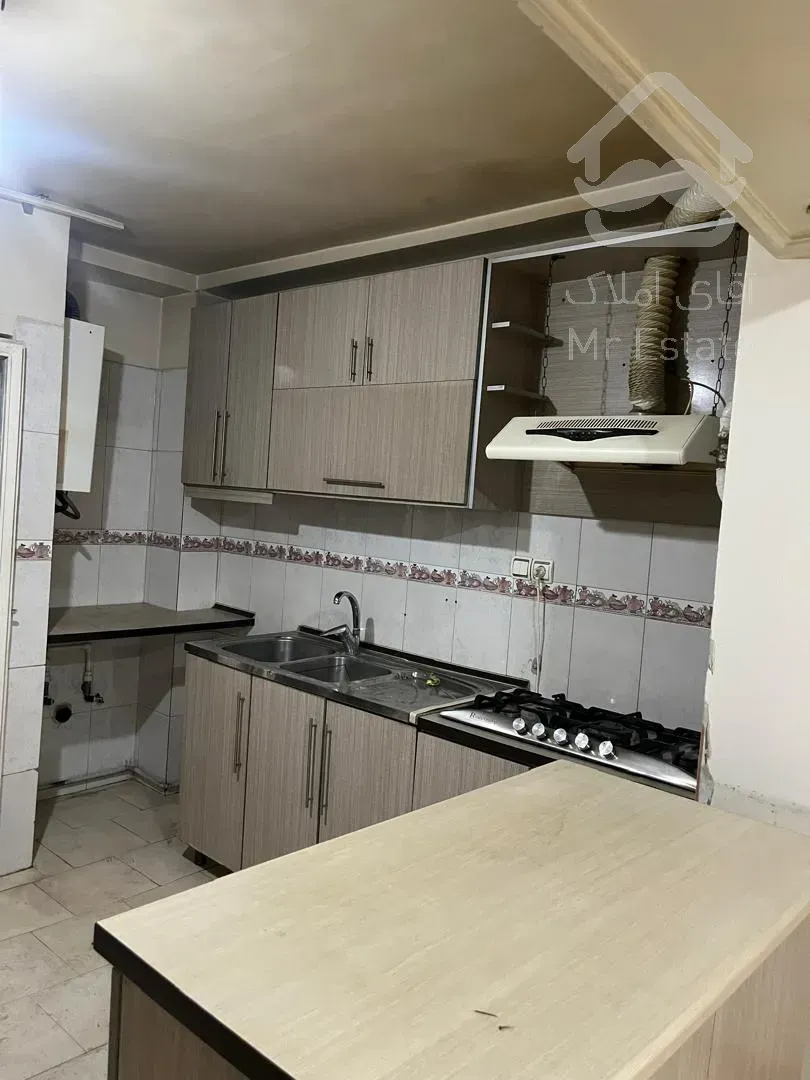 واحد 67 متری با بالکن و انباری