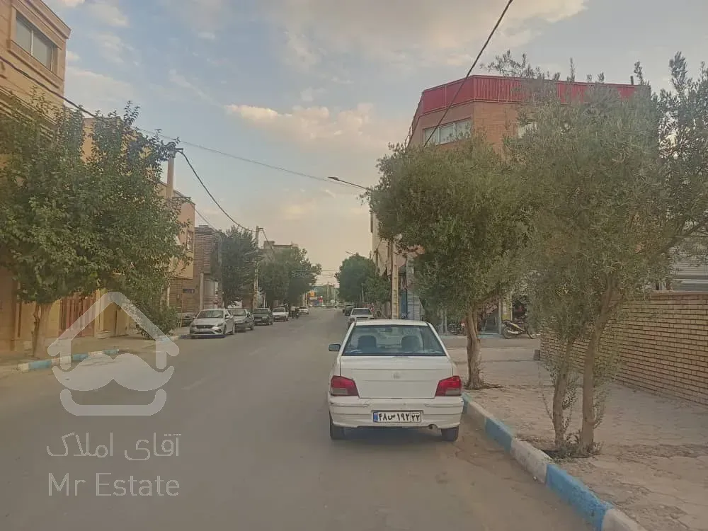 فروش زمین با موقعیت تجاری به قیمت مسکونی خمینی شهر