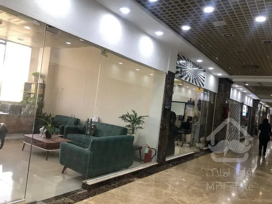 مغازه (دفترکار) 33 متری در بهترین لوکیشن کیش