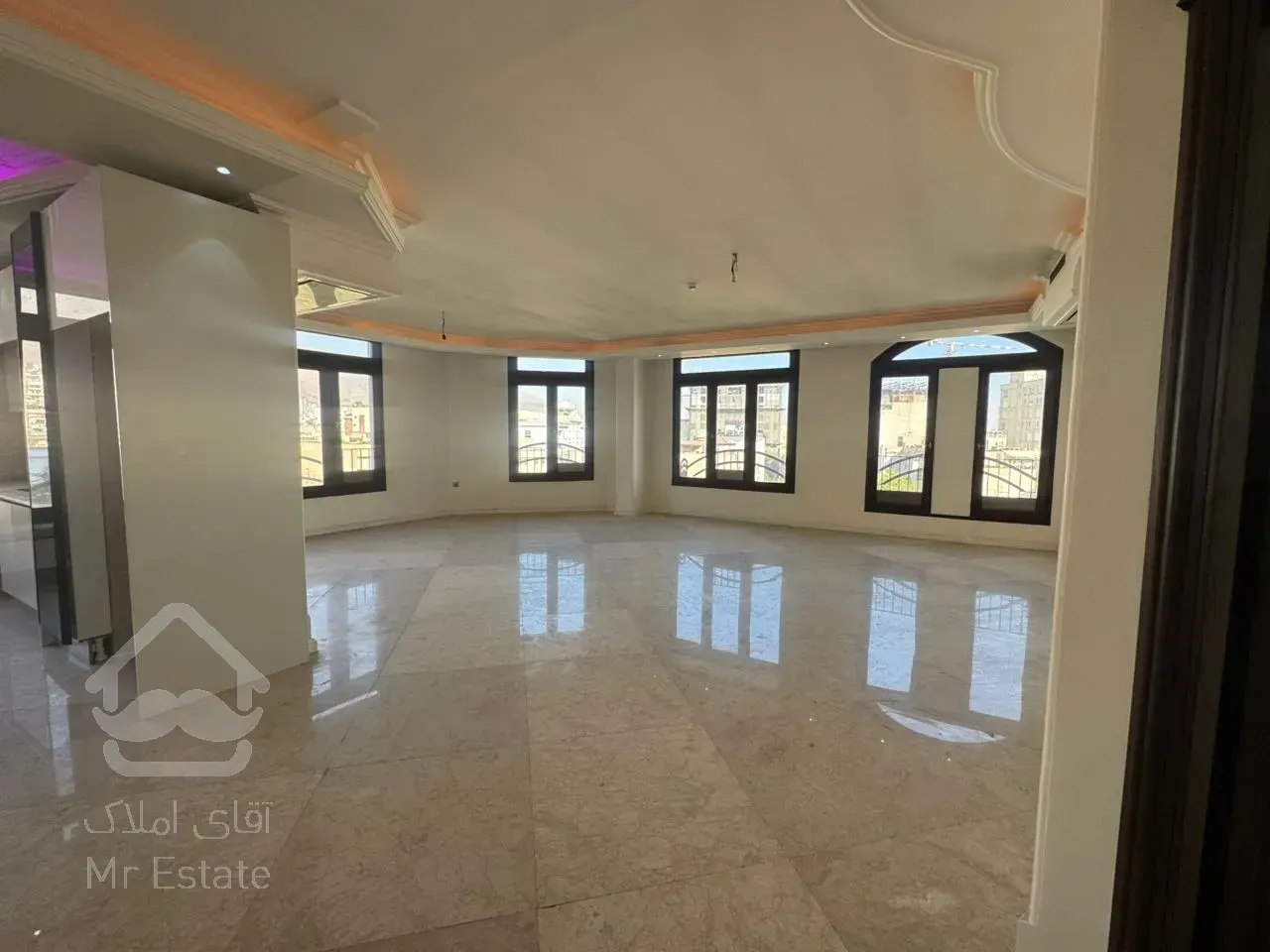 فرشته 200 متر 3 خواب مستر - دارای تور بازدید مجازی