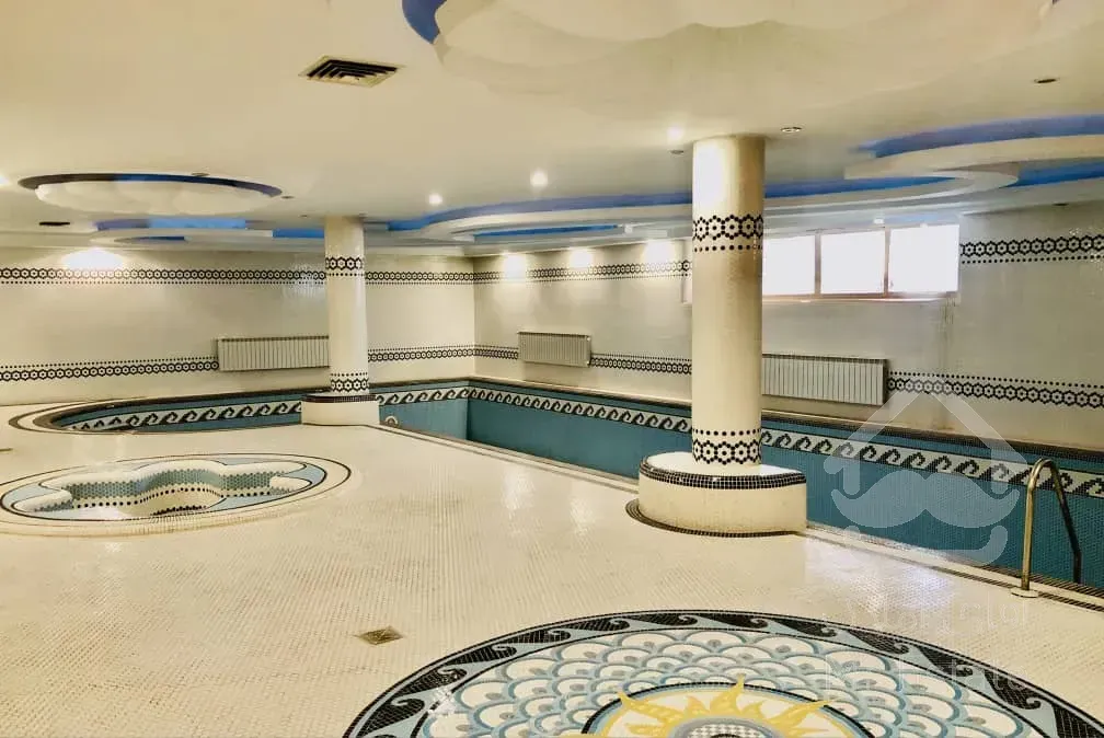 2700مترمستغلات در5طبقه/پارک وی