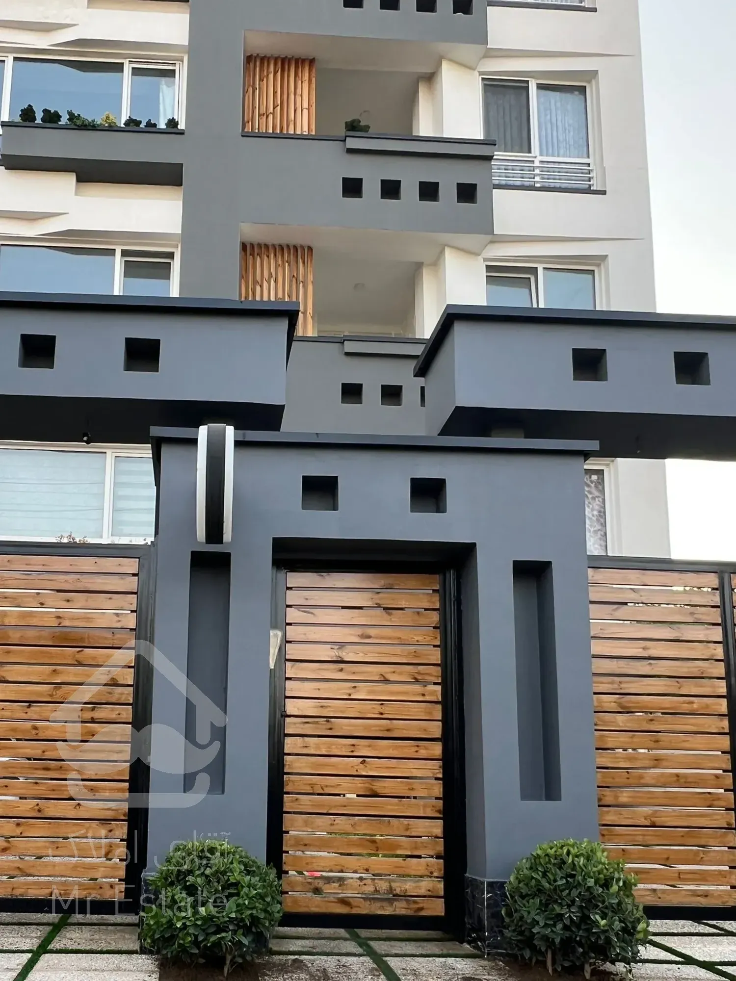 آپارتمان دوبلکس با تراس 60 متری و ویوی ابدی دریا و جنگل