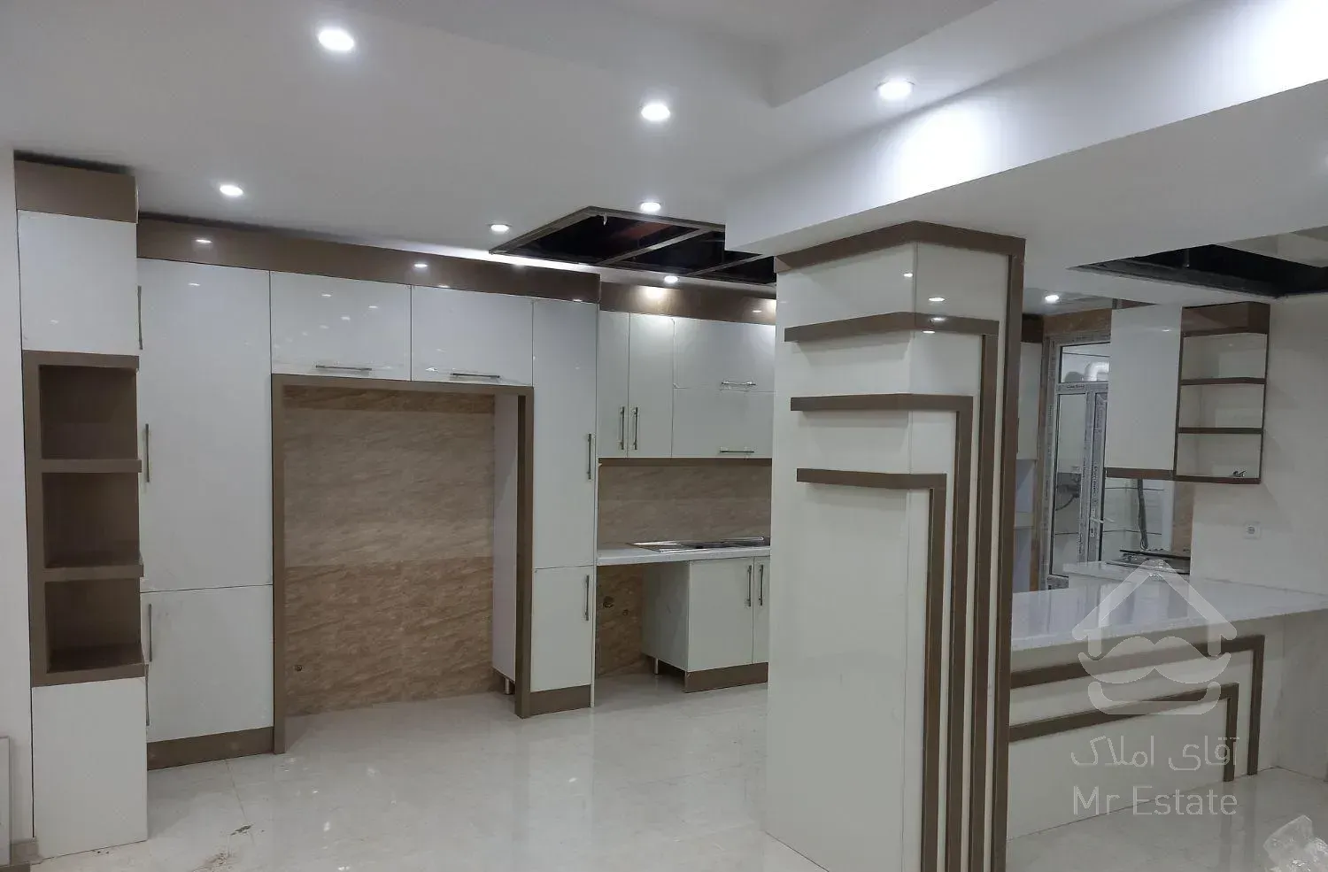 اپارتمان ۱۷۱متر/ مروارید شهر چیتگر / دریاچه چیتگر