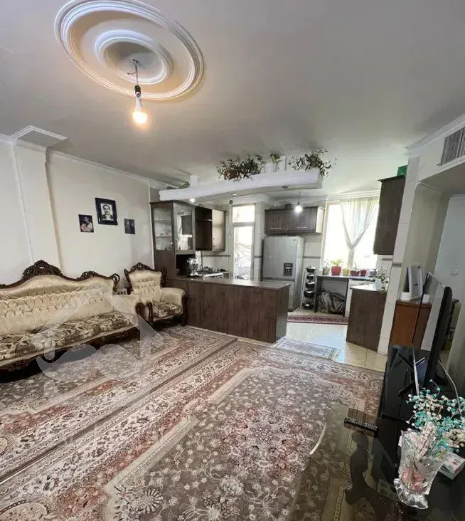 ۶۵ متر ، دو خواب ، پارکینگ ، انباری ، آسانسور