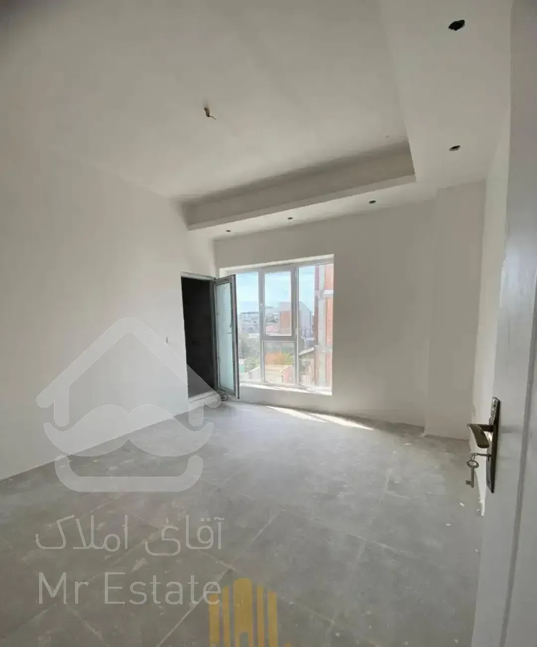 آپارتمان ۱ دقیقه پیاده تا دریا نوساز لوکیشن شهری