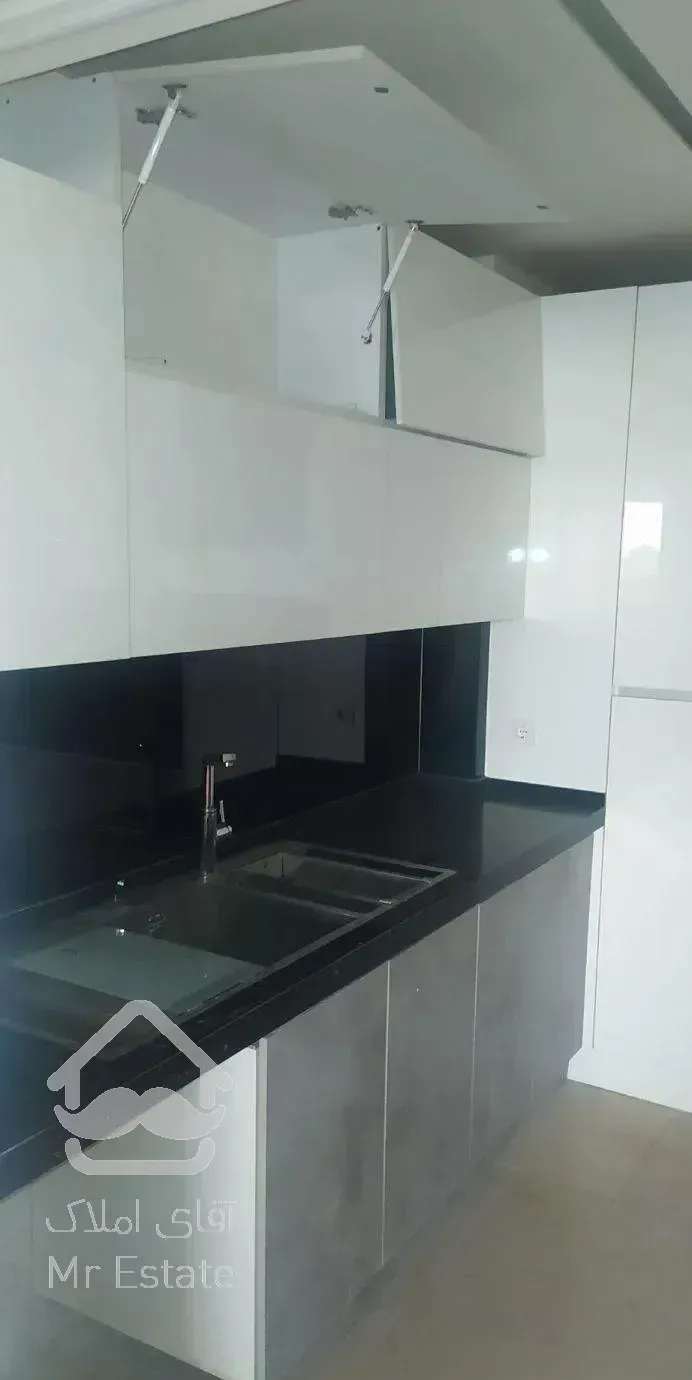 واحد 80 متری /با چشم اندازی /