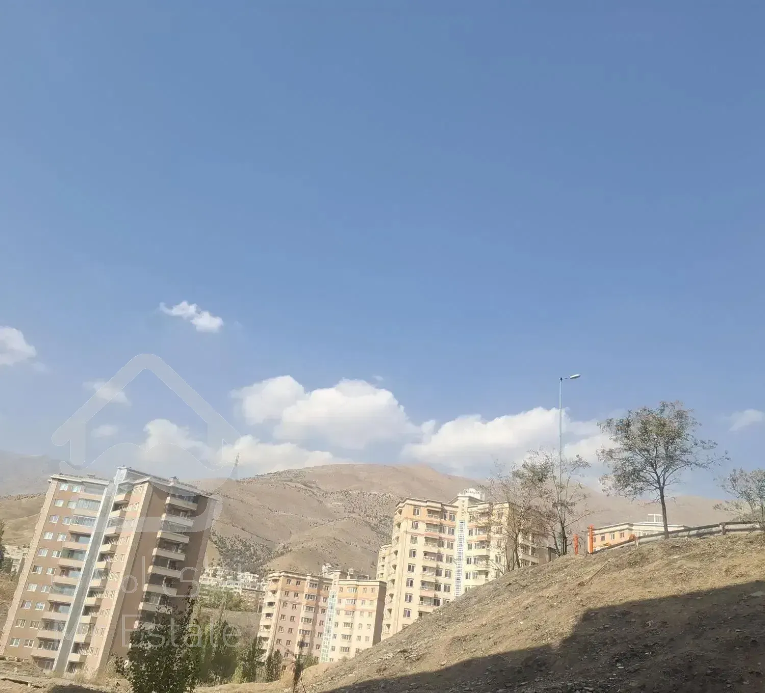 مینی سیتی/شهرک نفت/135متر/3خواب /ویو کوهستان