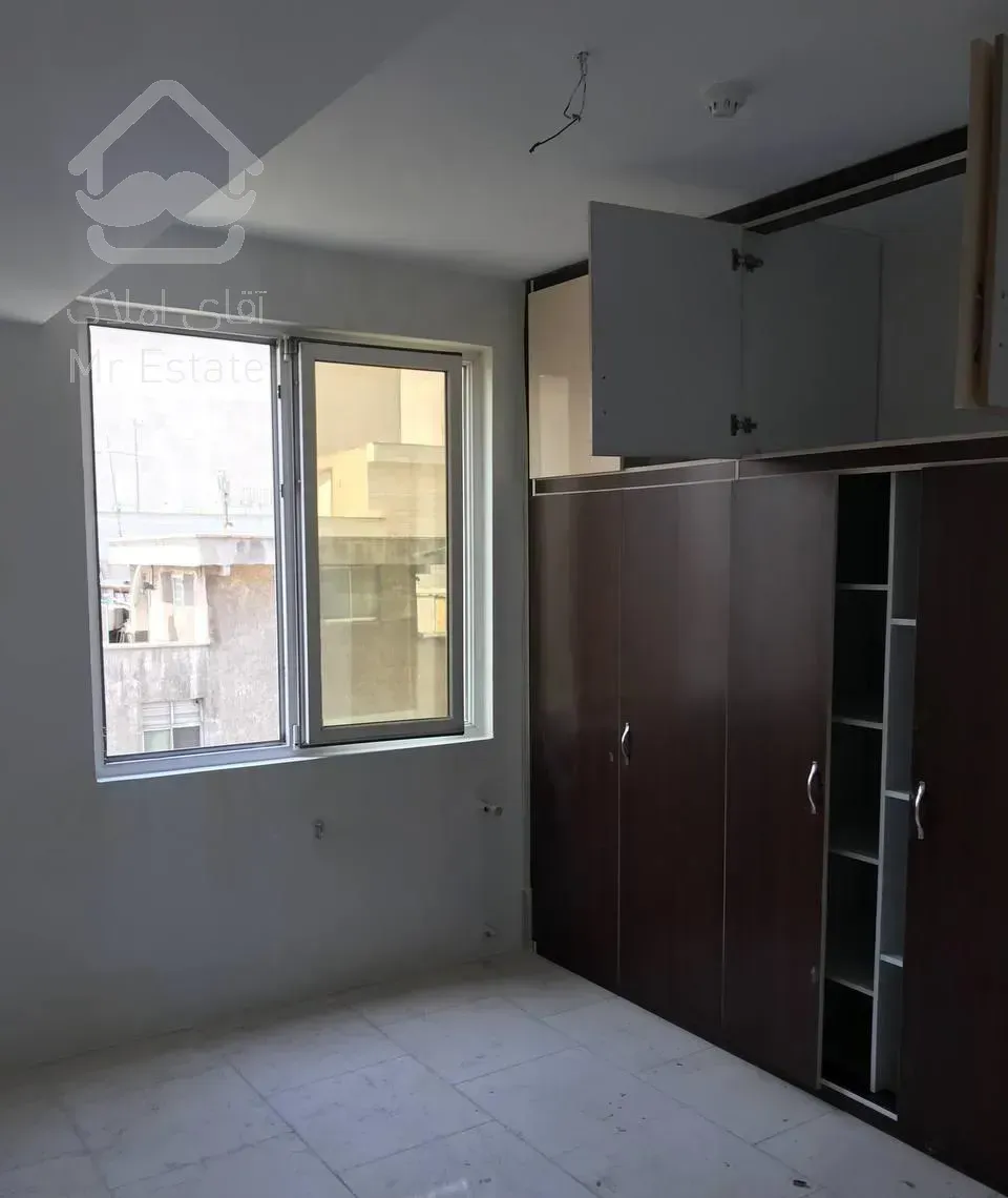 ۱۱۰ متری ۳ خوابه شریعتی‌مقابل‌ملک