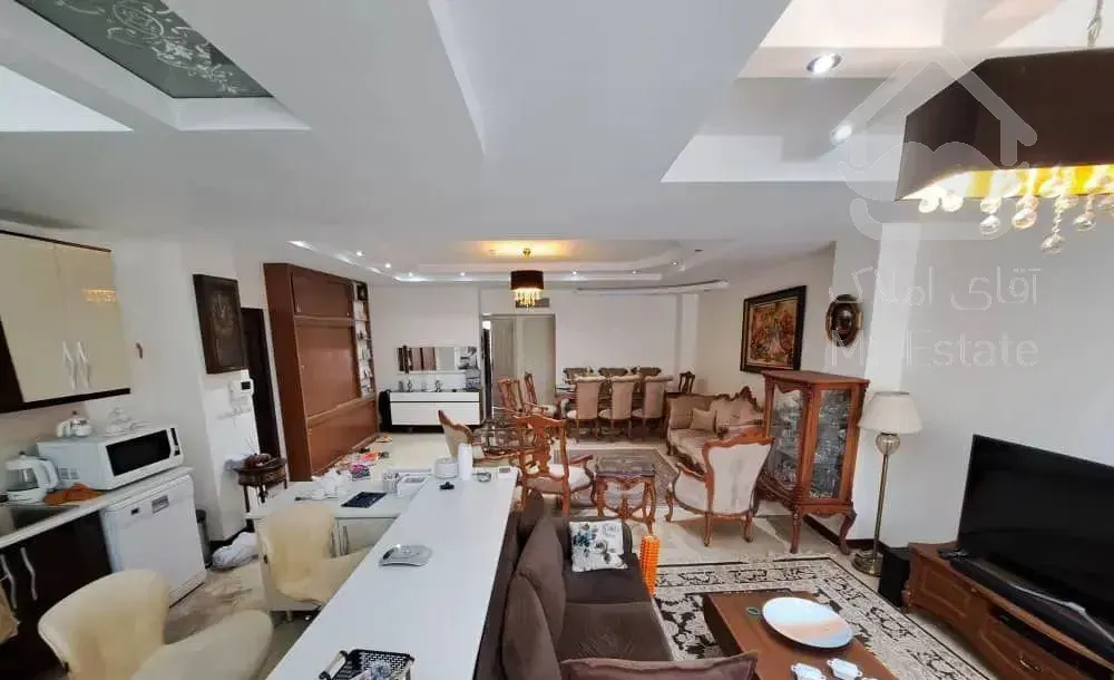 ۱۱۸متر ۲ خواب، فول امکانات ،بالای جلال