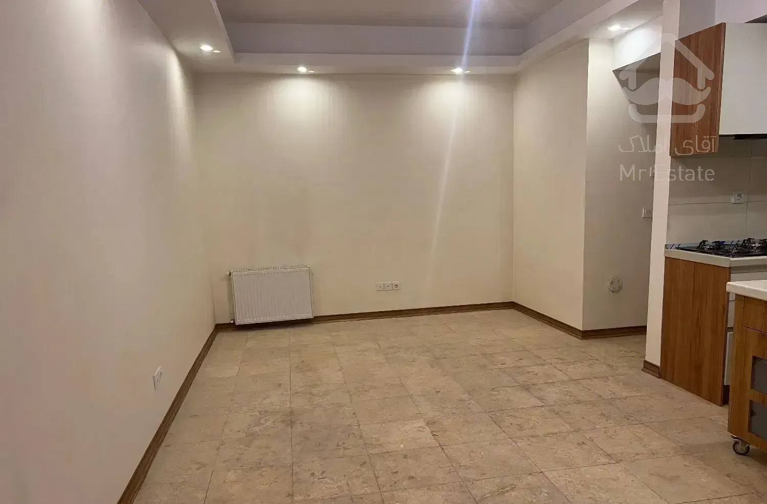 68متر 2خواب نوساز خیابان فرجام