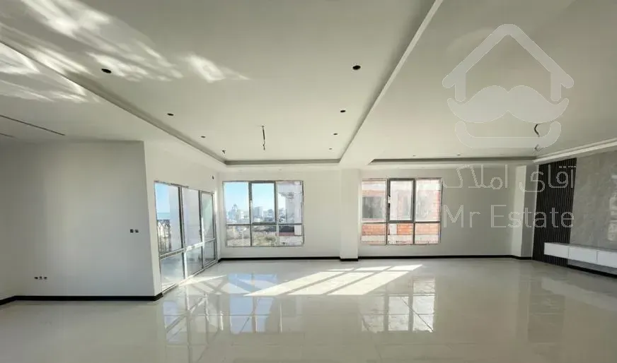 آپارتمان ۲۰۰ متری تک واحدی ساحلی در رادیودریا