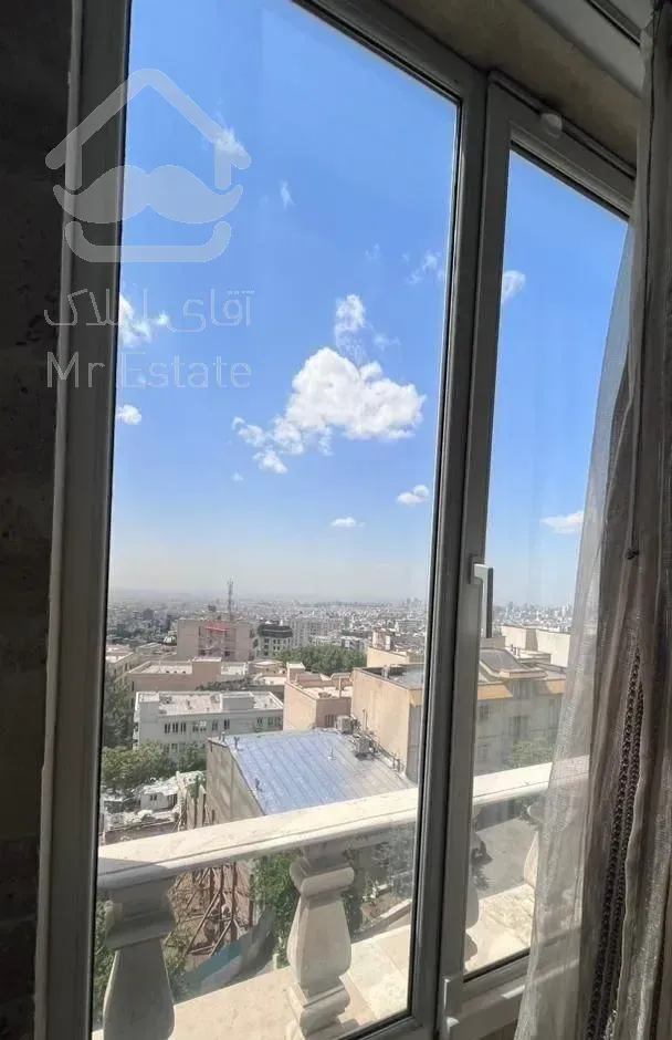 ۹۰ متر ۲ دو خواب / ویوی کم نظیر/ نیاوران