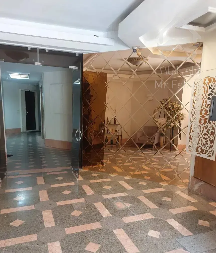 جردن ولیعصر ۱۳۵ متر ۳ خواب ۲ پارکینگ