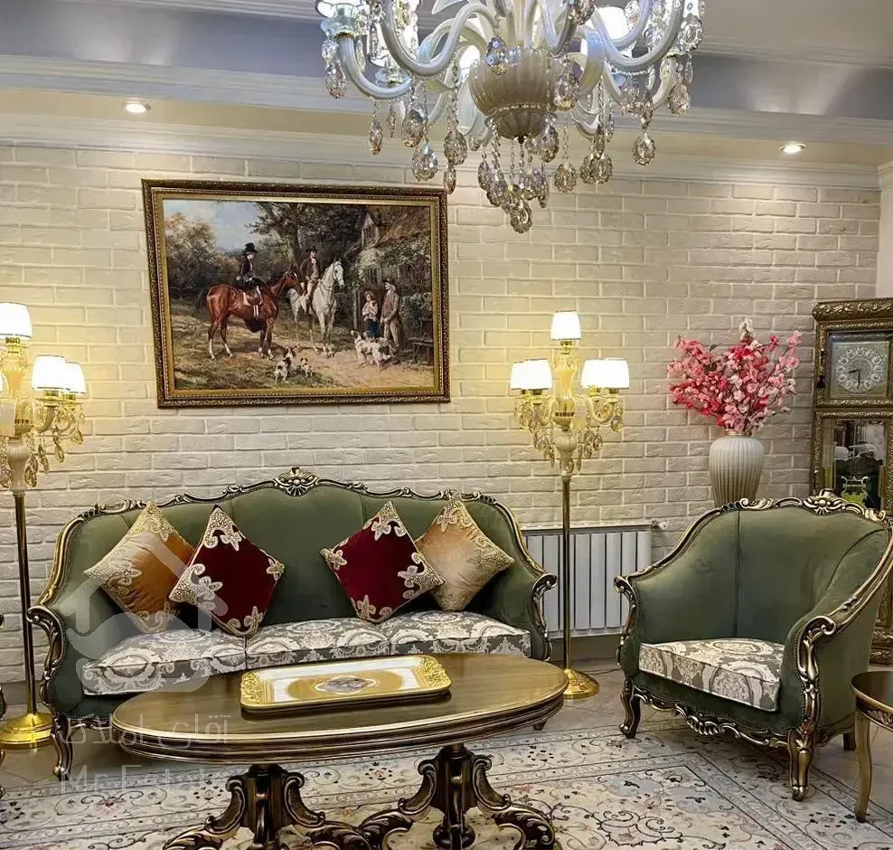 ولیعصر بالاتر از پارک ملت 200متر