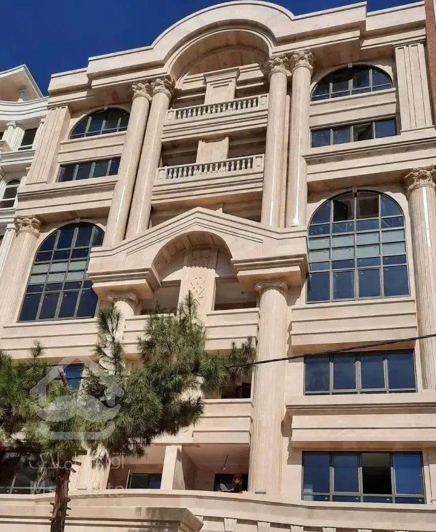 ۱۸۰متر شکیل در گلستان تاپ روبه افتاب،۲پارکینگ ،فول