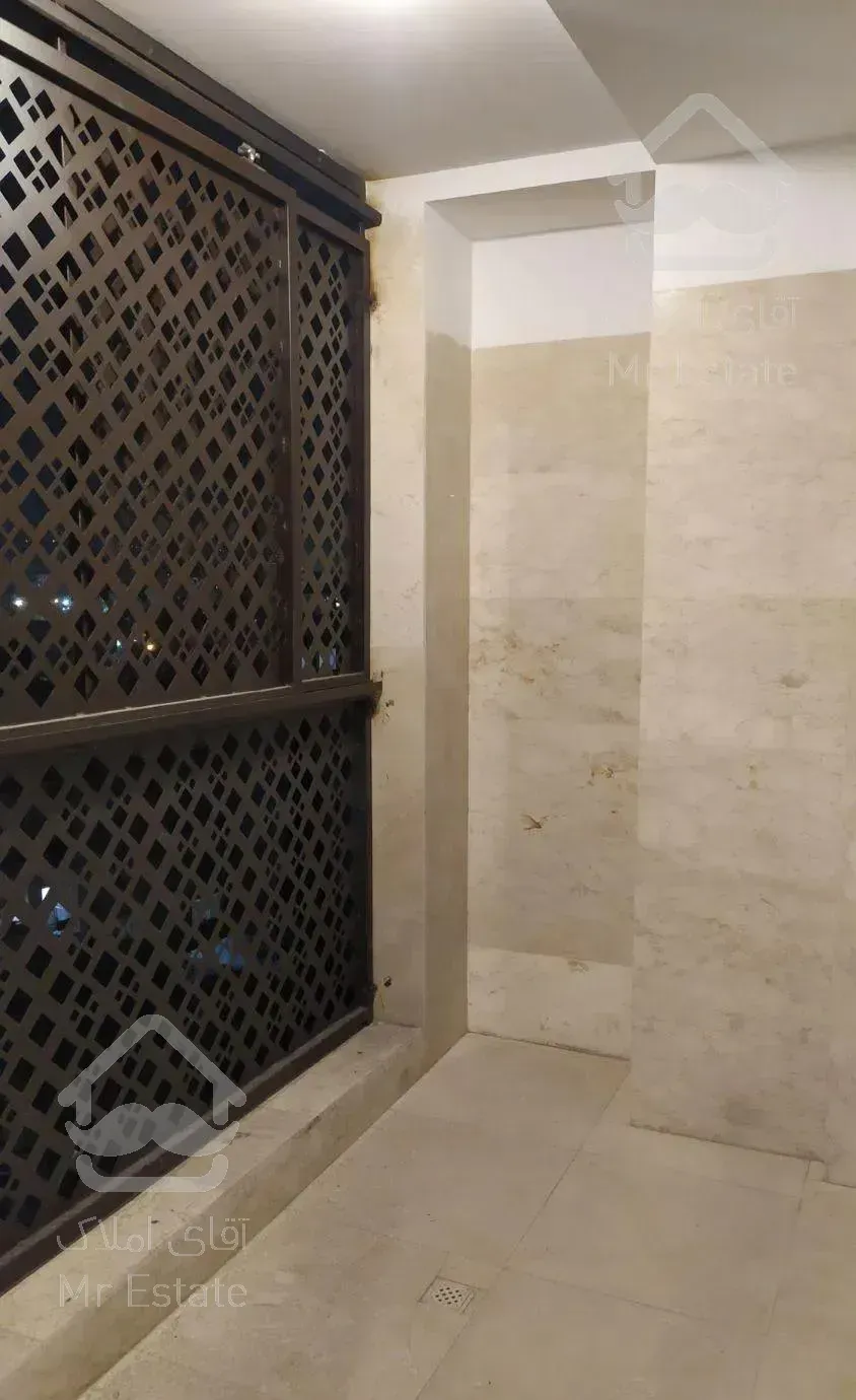 175 متر / دبستان / کلید نخورده