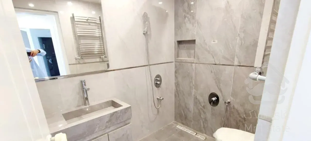 * ۱۳۸ متر کلید نخورده ونک *