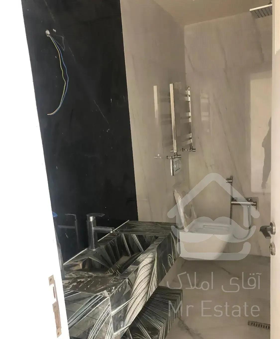 آپارتمان ۱۹۰ و ۲۱۵ متری فروشی نوساز کلید نخورده