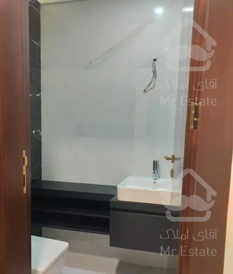 فرمانیه، اندرزگو، 2 خوابه نوساز ۱۰۵ متری