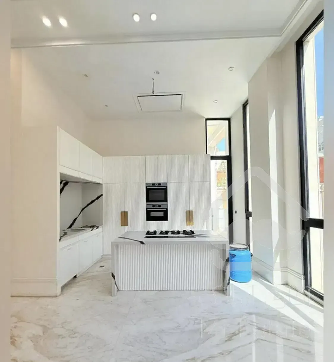 فروش آپارتمان۱۱۵متر اندرزگو/۲پارکینگ