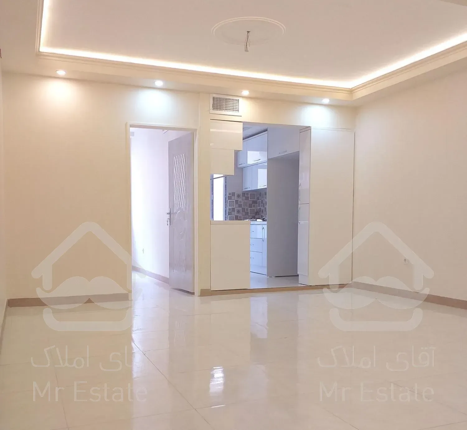 53 متر کلید نخورده اسکندری امام خمینی