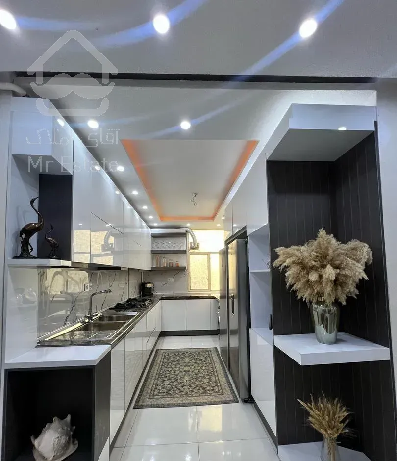 فروش آپارتمان ۹۰ متری ۲ خواب/روبه نما/عاشوری