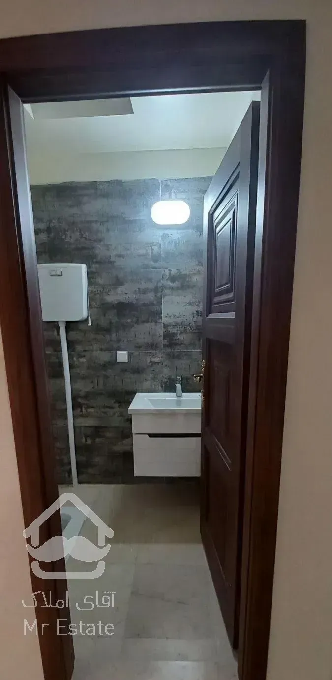 ۹۵متر نوساز شیک خ ششم نیروهوایی