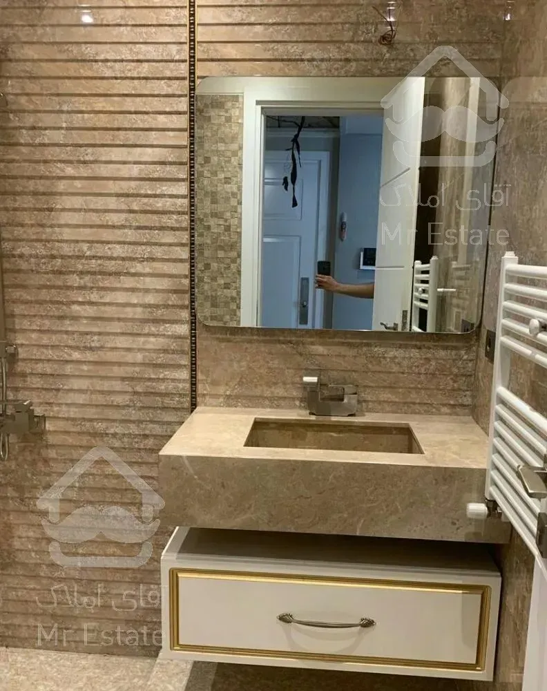 آپارتمان 130متر دو پارکینگ کلیدنخورده