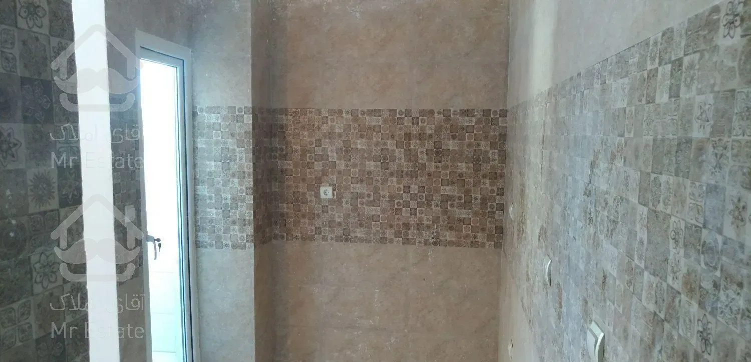 اپارتمان نوساز ۱۰۵ متری