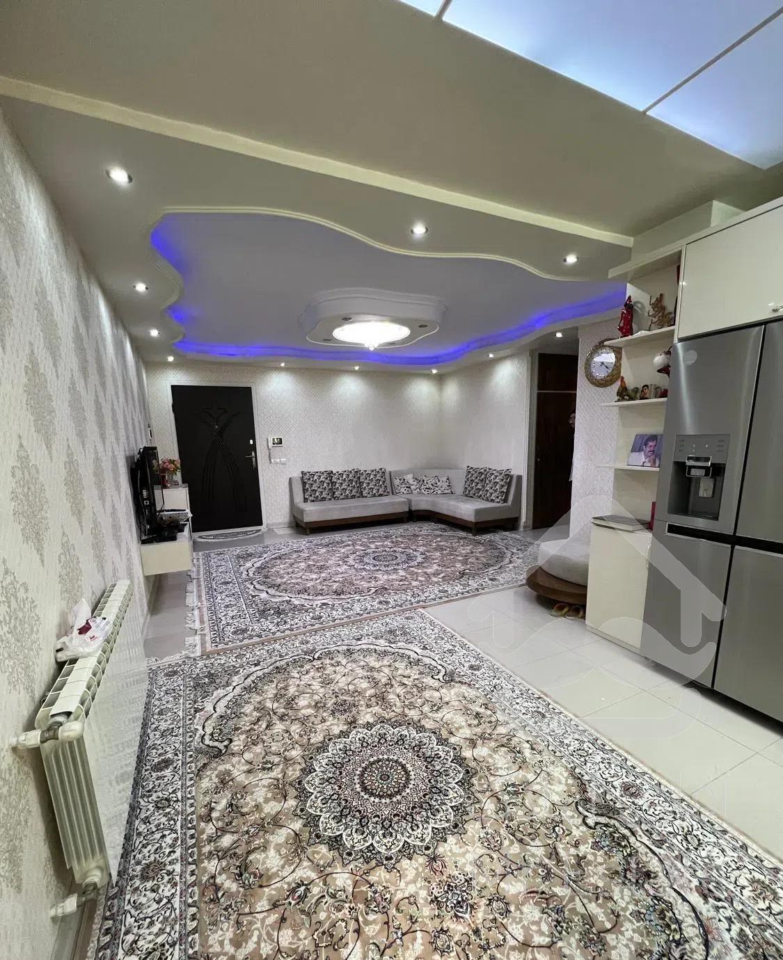 ۶۱متر/تکواحدی/۶ساله/فول/روبه آفتاب