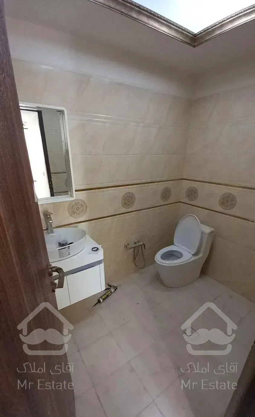 ۱۲۵مترنواب کمیل رهن کامل نوساز طبقه۵