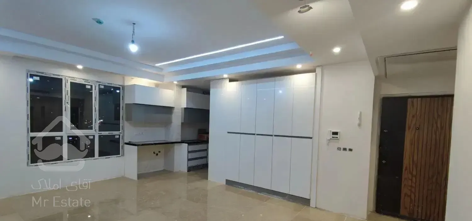 ۸۵ متر / نوساز / شادمهر