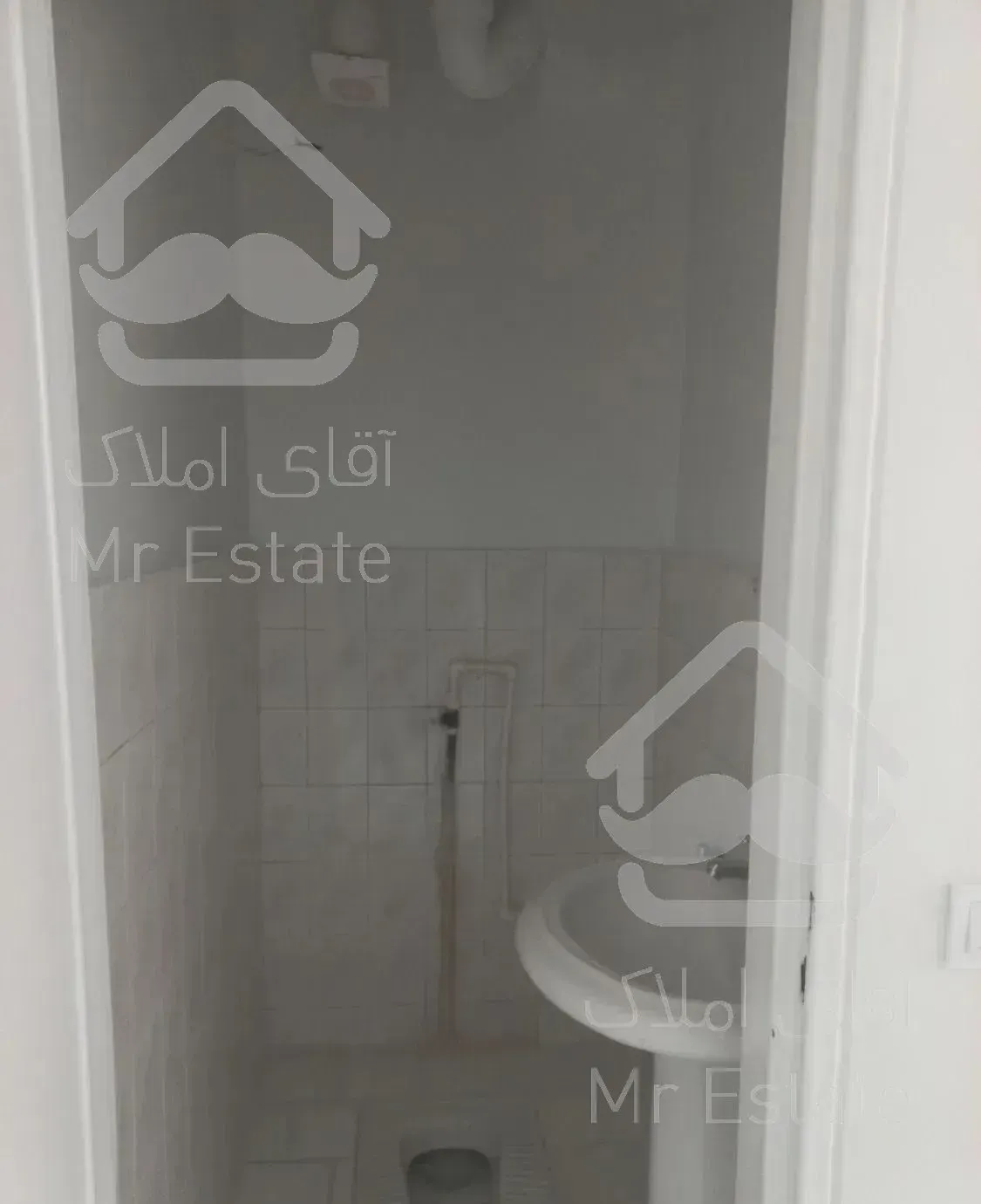 ۴۵ متر آژیده طبقه دوم نزدیک مترو حر