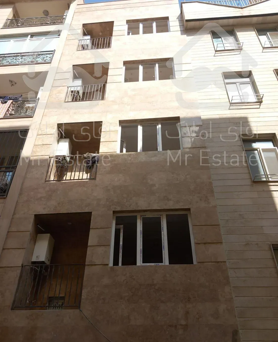 تولید انواع درب و پنجره دوجداره upvc و الومینیوم