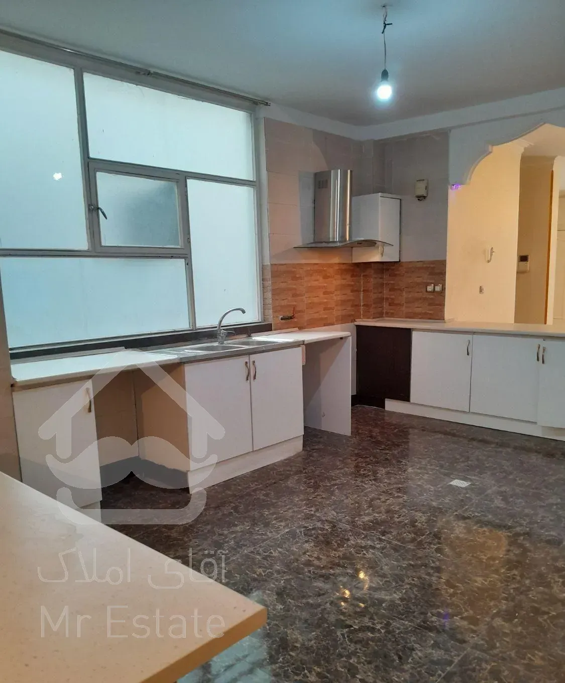 اجاره آپارتمان ۱۸۰ متری ۳ خوابه در ونک ملاصدرا