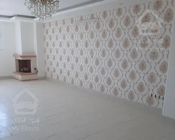 آپارتمان ۱۴۹ متر سه خوابه  با ۵۰ متر حیاط اختصاصی