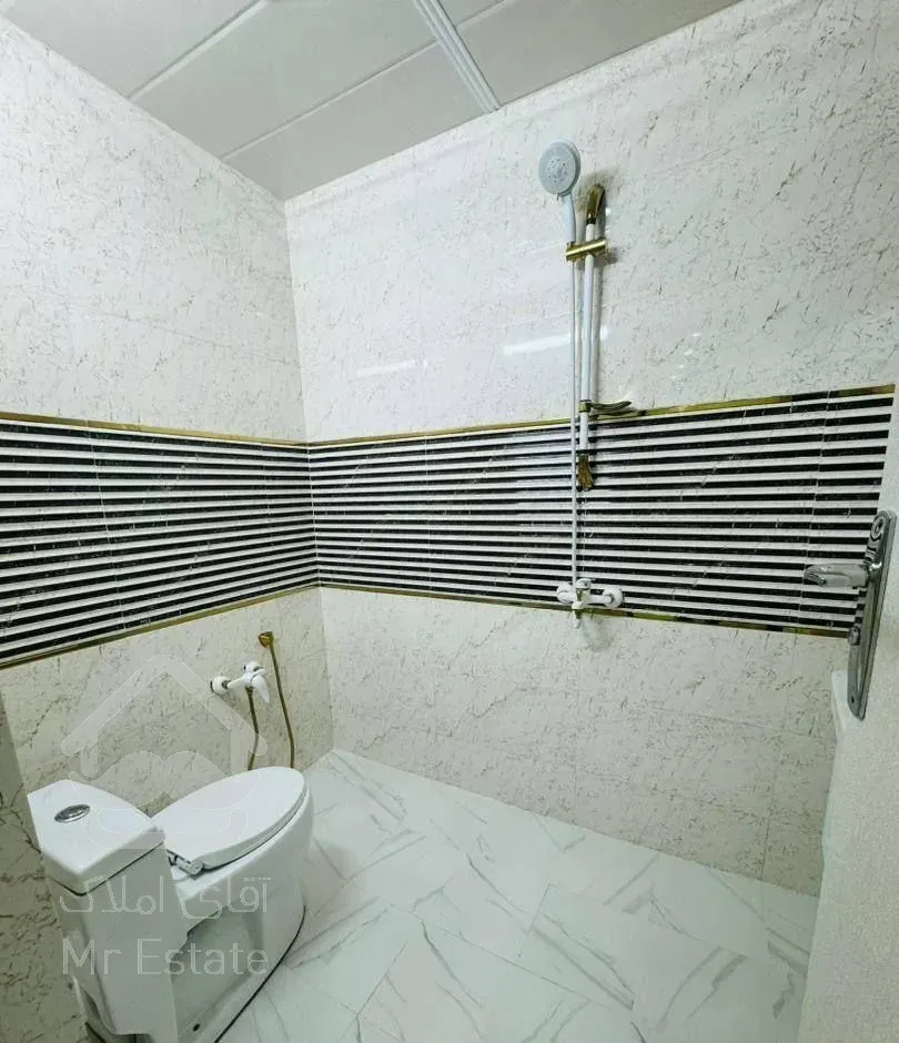 ویلا فلت نما مدرن ۱۸۰متری خوش ساخت شهرکی