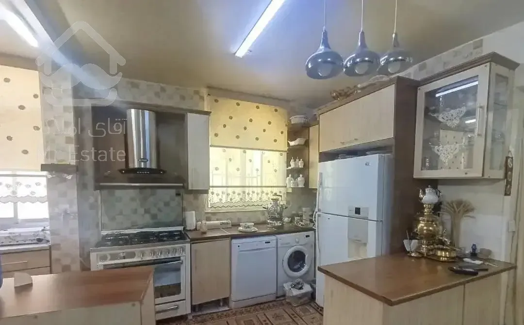 75 متری / دو خواب/ دو واحدی/ بر خیابان