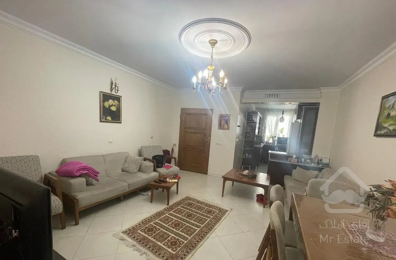 آپارتمان ۵۵ متری نقلی با آسانسور