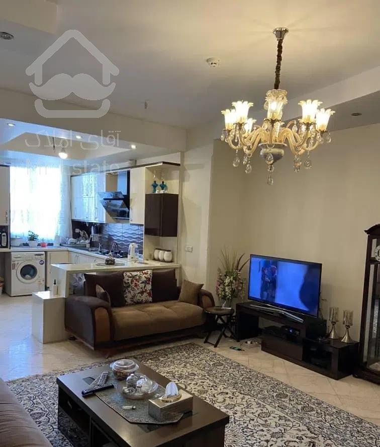 هشتاد متر دو خواب فول امکانات/کم سن