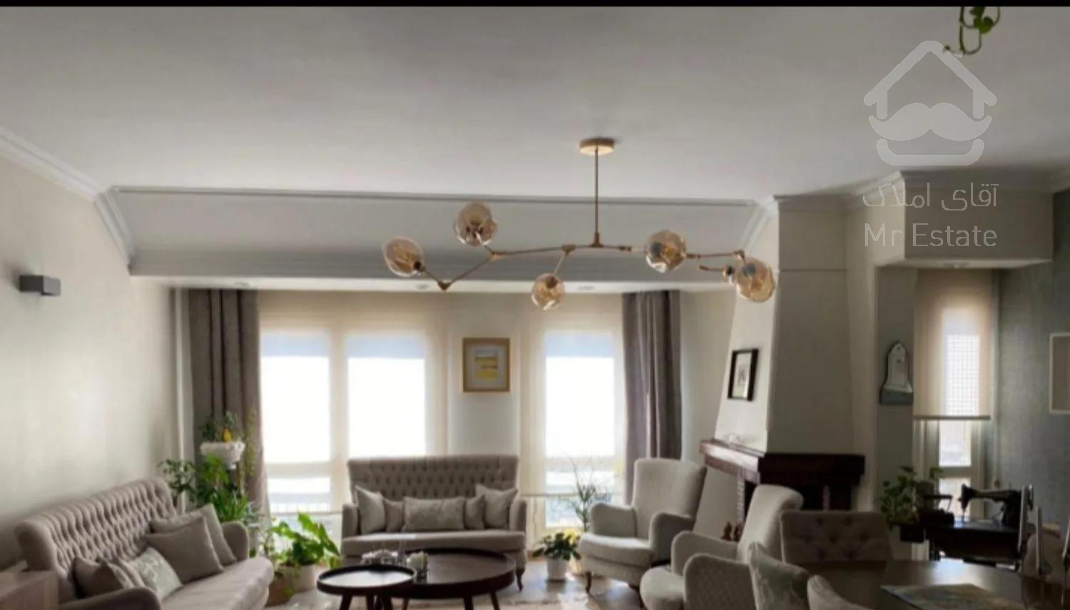 ۹۲ متر/اباذر/سالن پرده خور/دو سمت نور/تراورتن