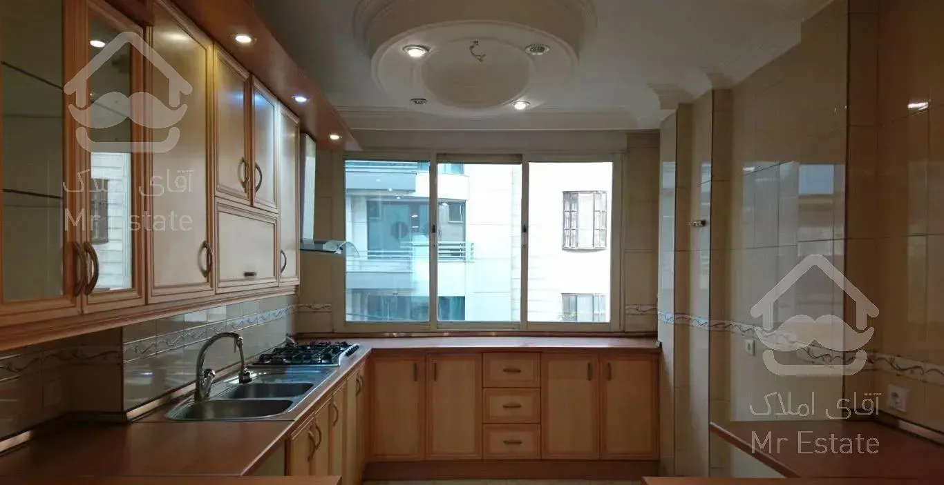 ۹۰ متر*دو خواب*نور شمال جنوب*دسترسی مترو