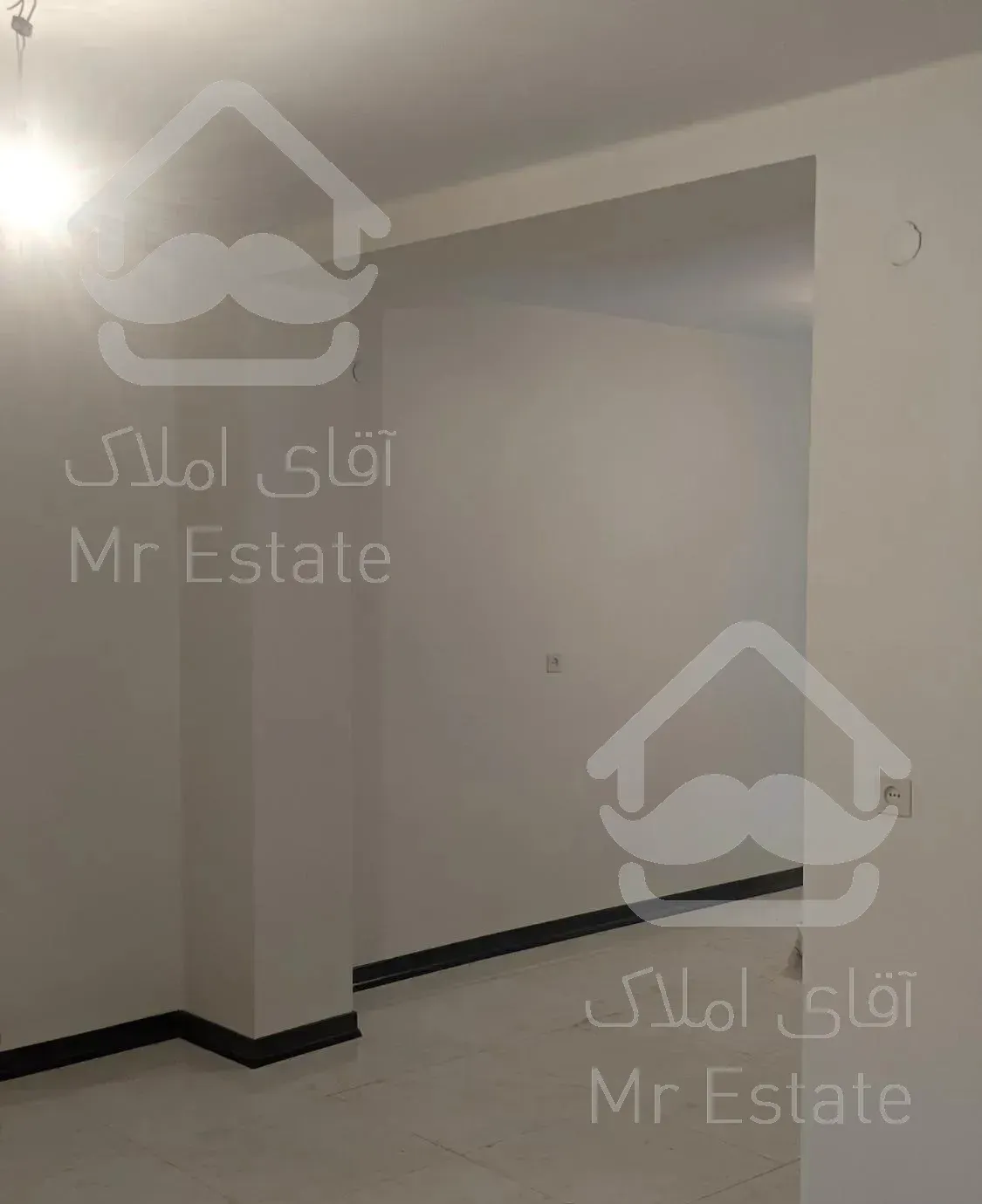 خ انقلاب روبروی خ بهار کوچه نفیسی