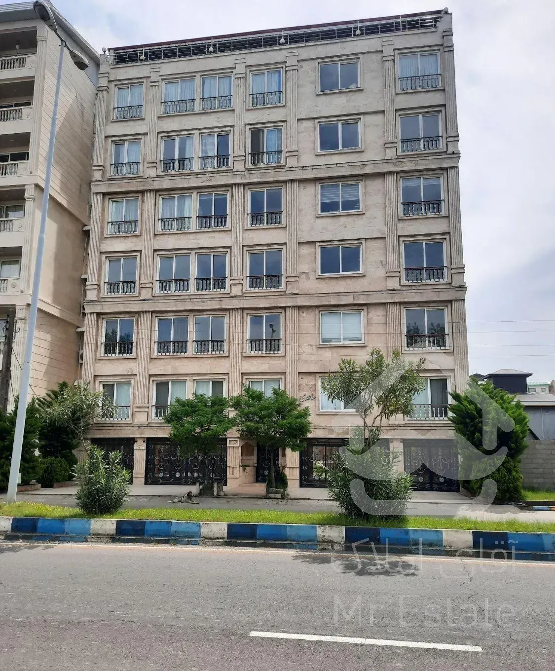 فروش آپارتمان ۱۹۹ متری ۳ خوابه در پاسداران