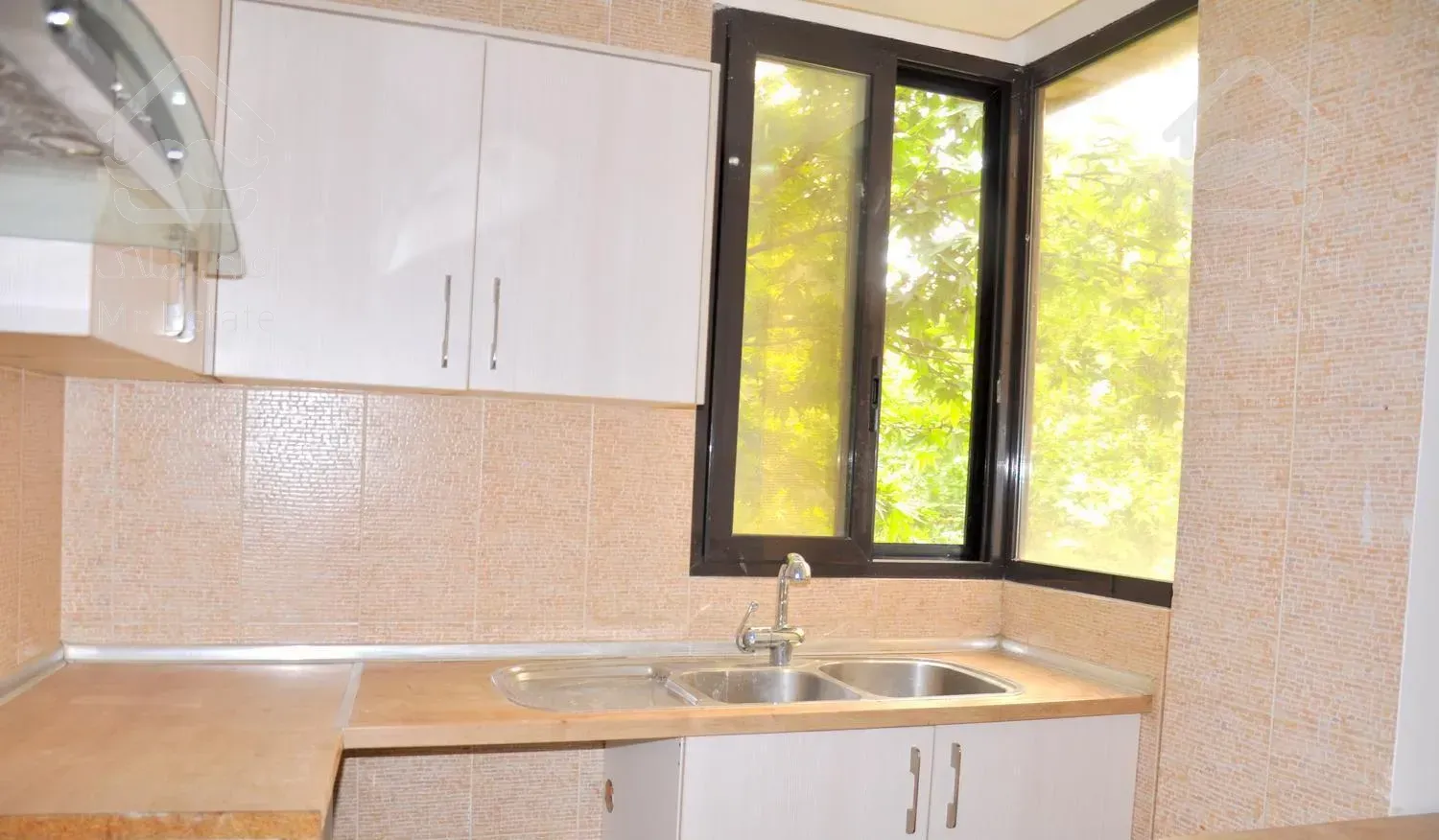 ۲ خوابه ۱۰۰ متری