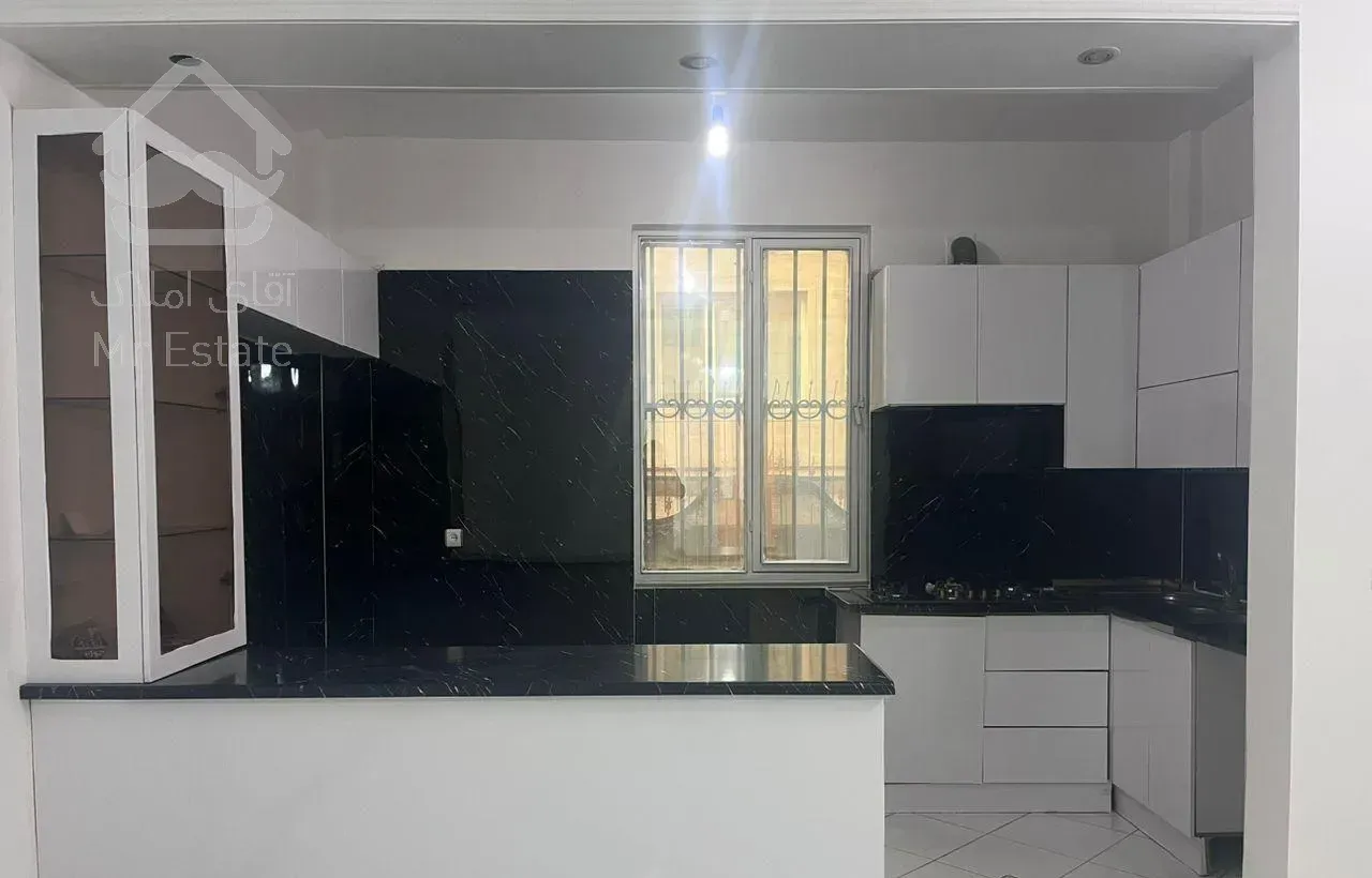 ۶۵ متری /۲ خوابه /همکف / هفت چنار