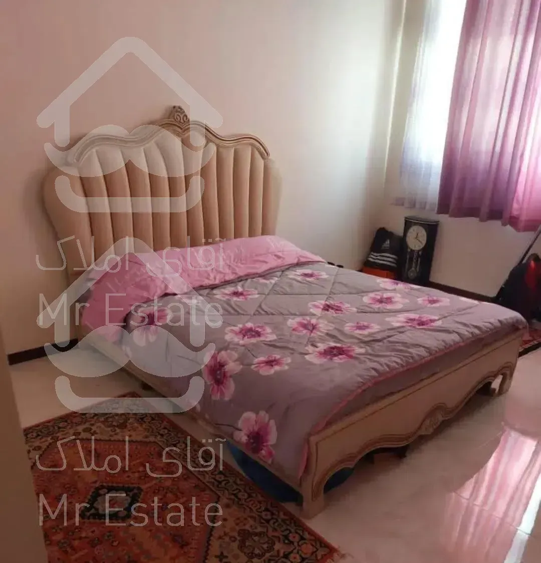 ۶۲مترفول امکانات بالکن بزرگ خطی رو به جنوب