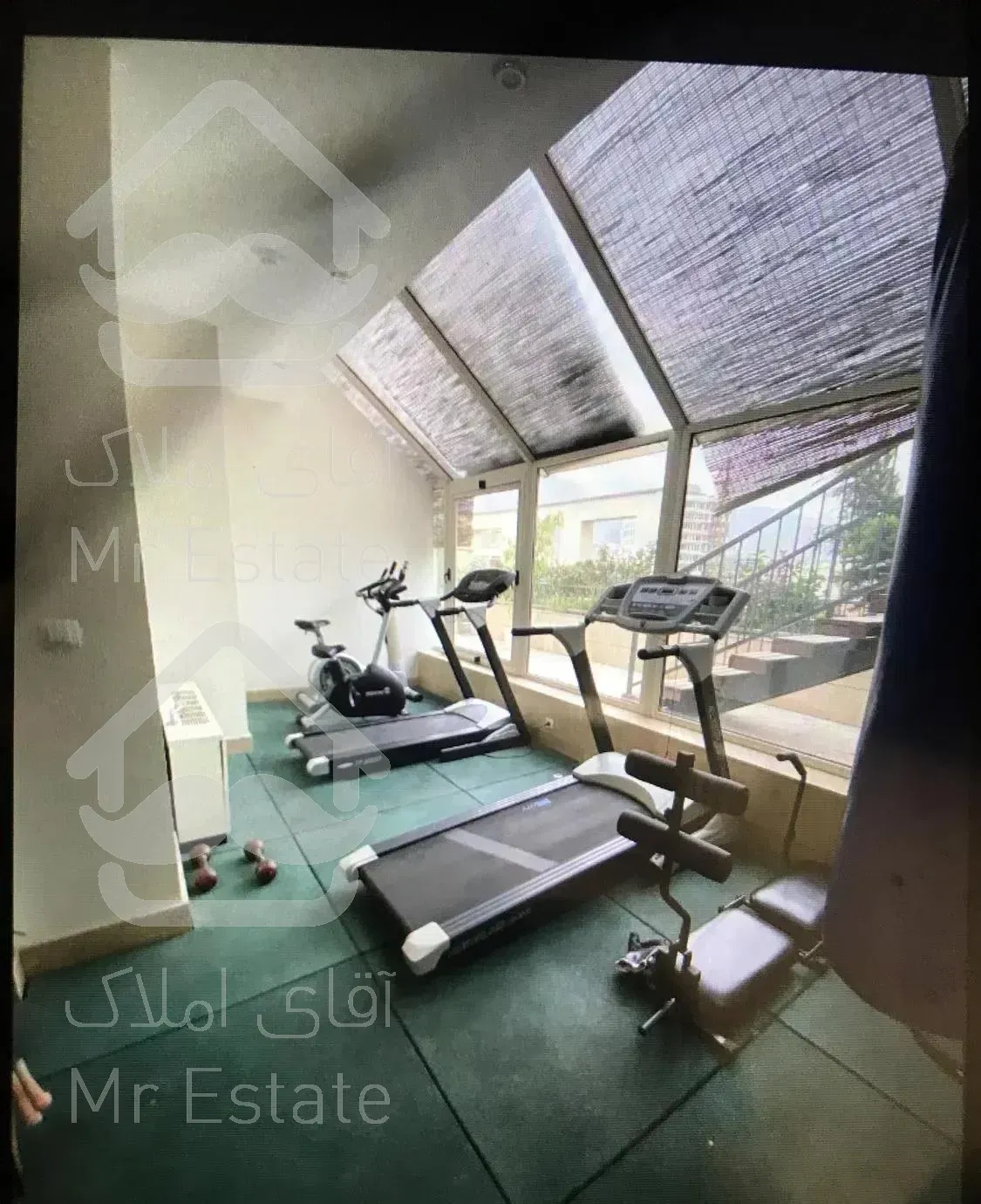 واحد ۱۷۰ متری/ ۳ خواب/مالک فروشنده واقعی