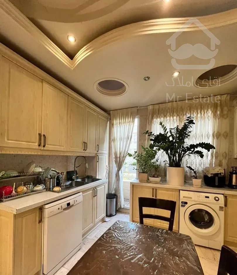 ۱۰۷متر۷ساله فول‌امکانات *لابی* (غرب‌فلکه‌دوم زرین)