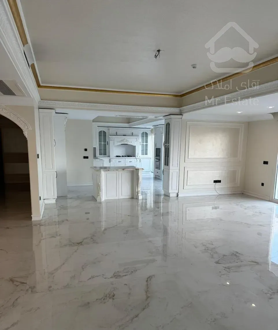 فروش آپارتمان ۳۱۰ متری ۴ خوابه در نیاوران